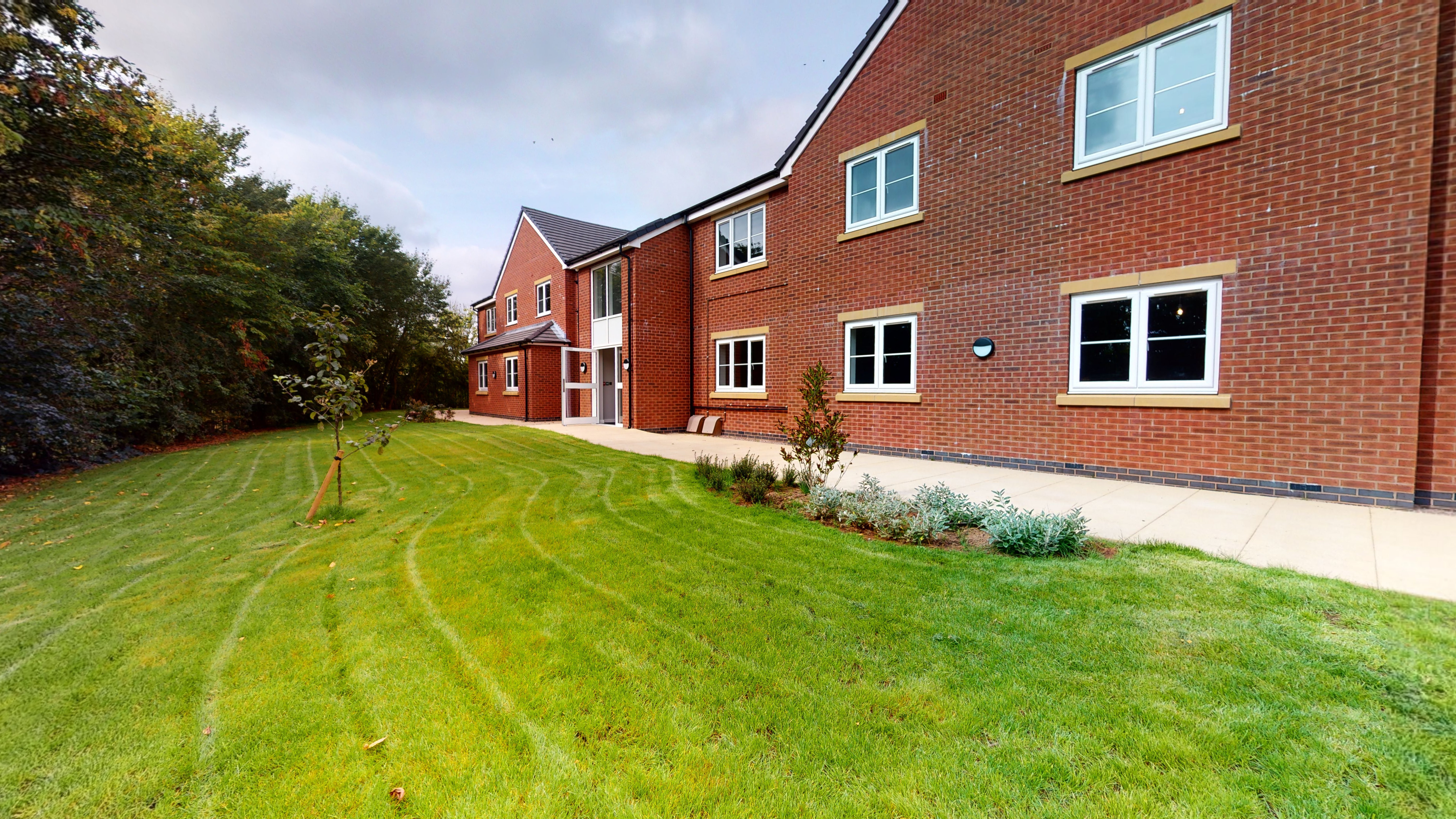 Queen Oaks Court second stoke on trent