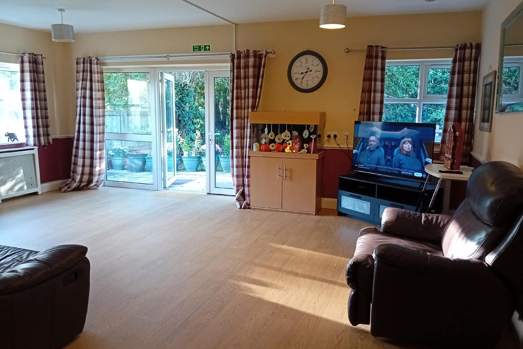 Salisbury Road lounge