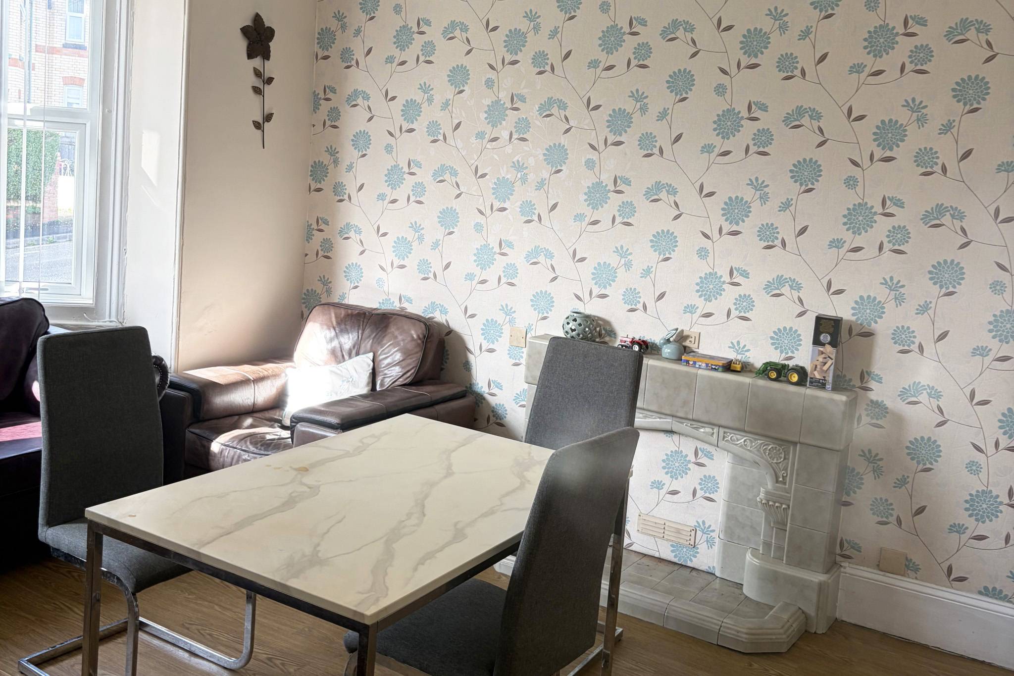 Garston Avenue dining room