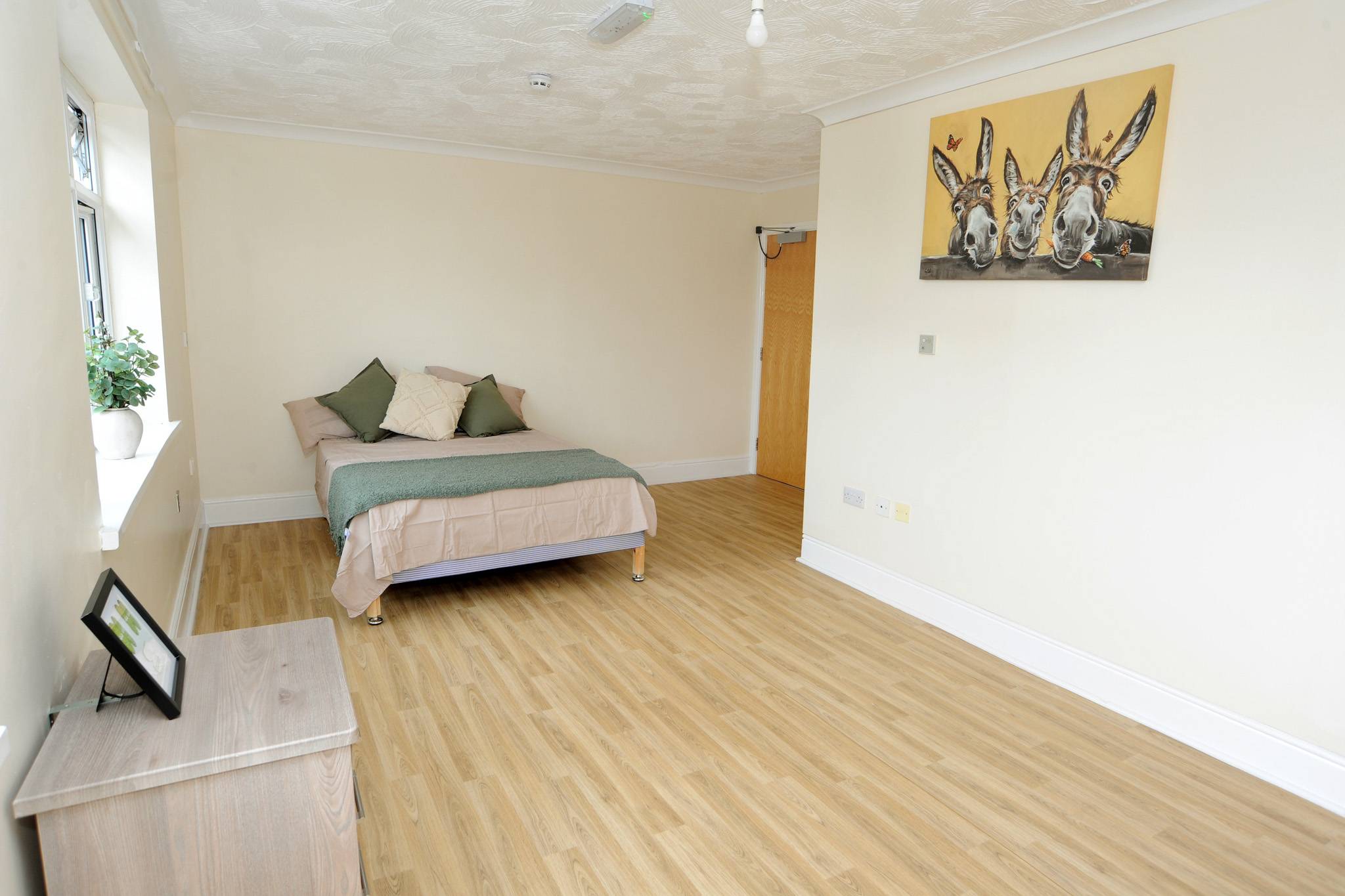 Rosekeys bedroom
