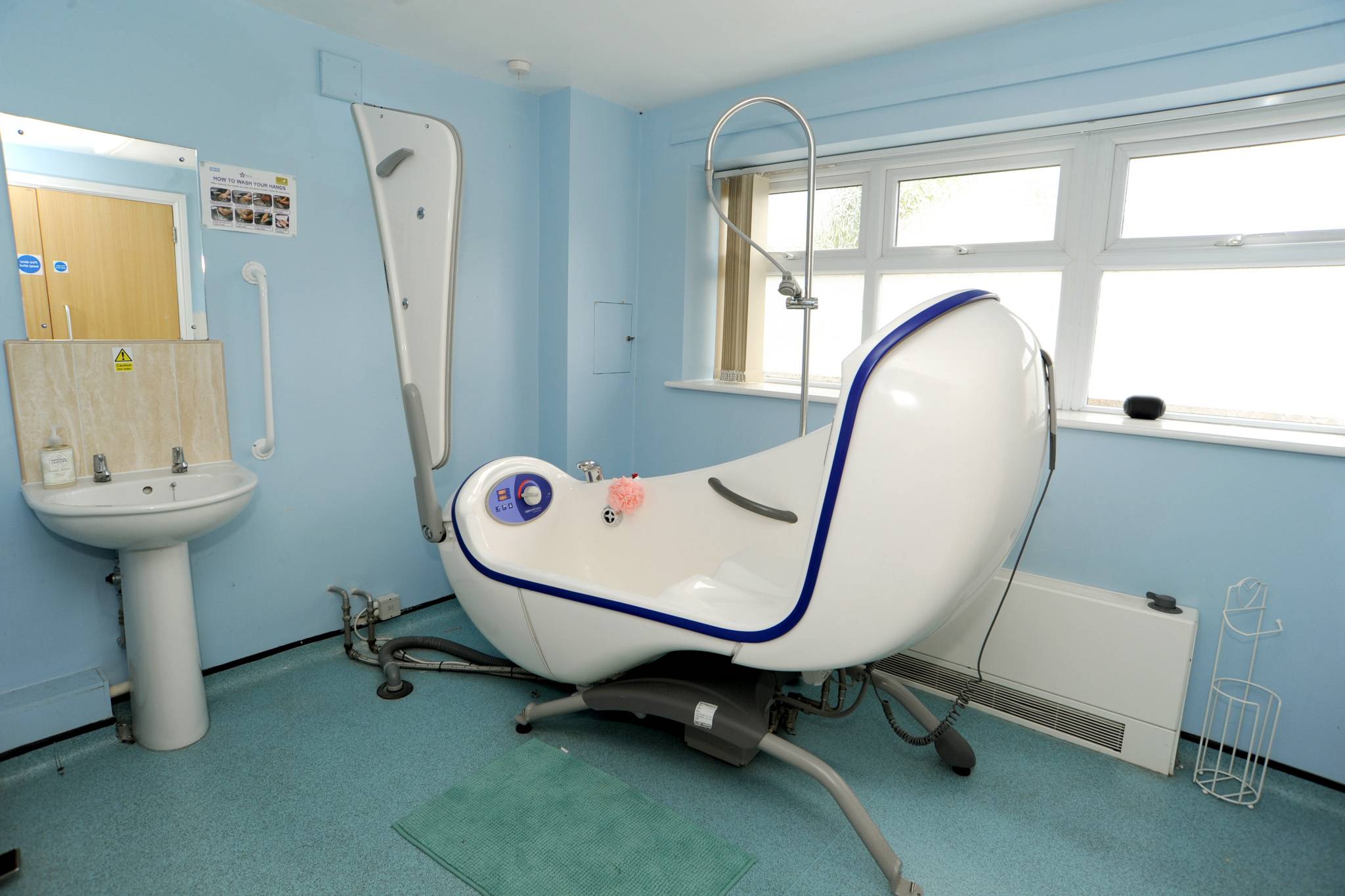 Kingdom House accessible bath