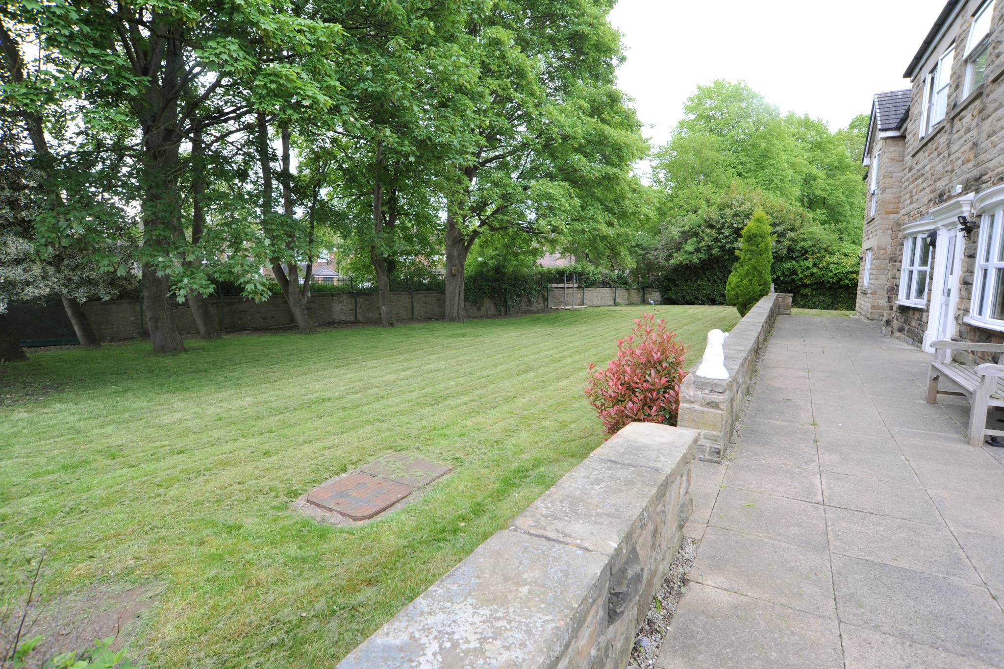 Kingdom House front garden