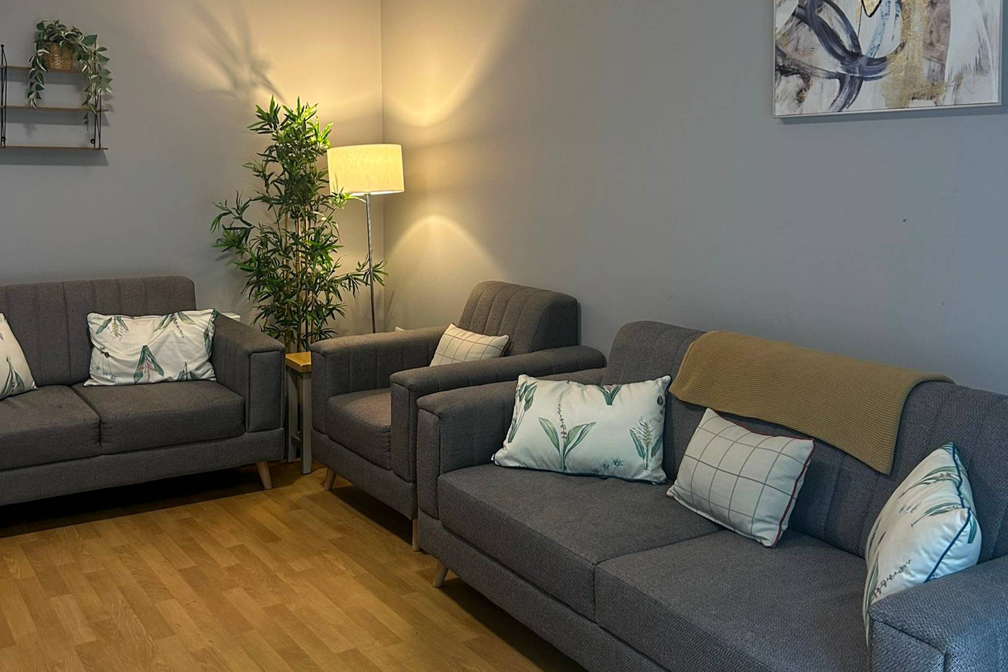 Delrose lounge