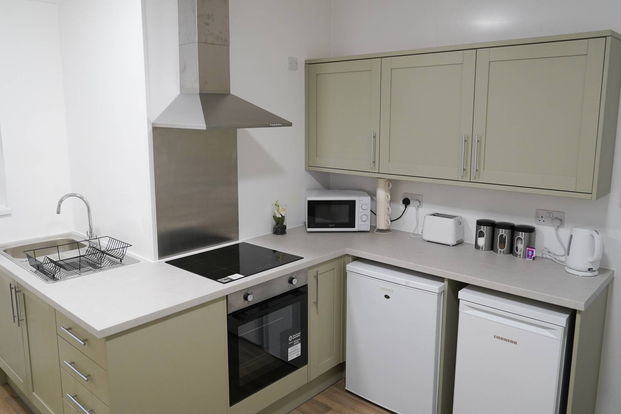 Coach House Burton kitchen