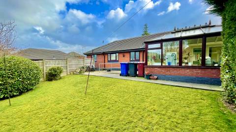 Bentham Close